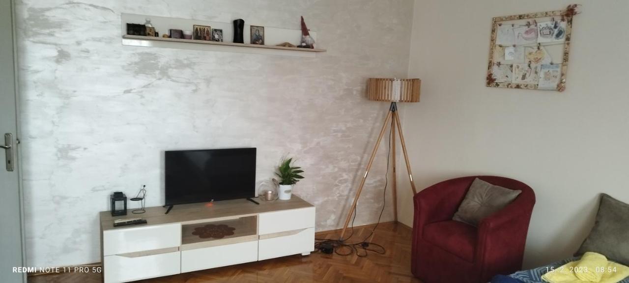 Apartman Lena 아란젤로바츠 외부 사진